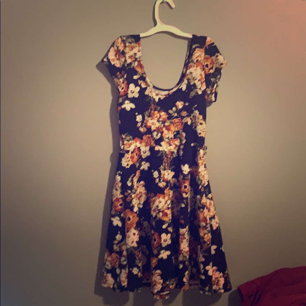 Selling a black kids dress
